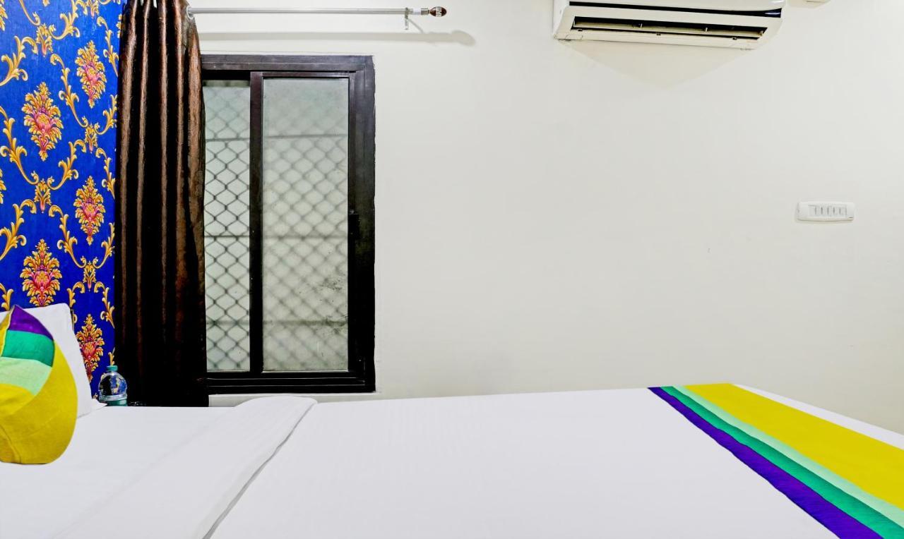 Itsy By Treebo - Ashoka Grand Hotel พาราณสี ภายนอก รูปภาพ